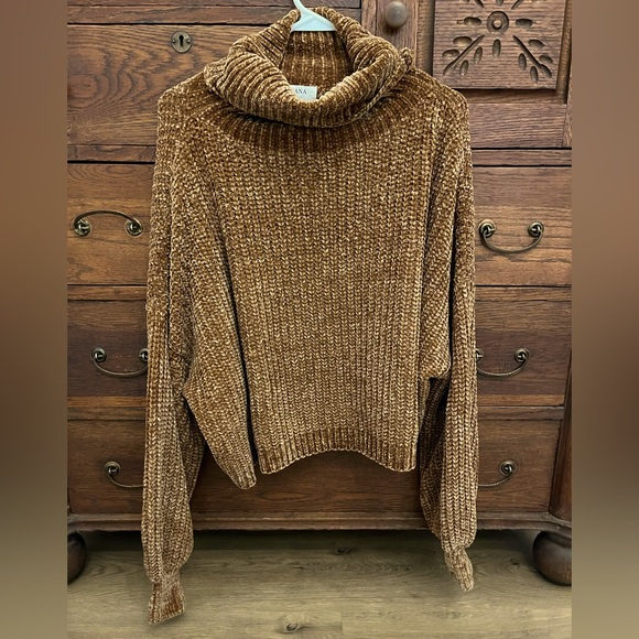 Zenana Outfitters Sweaters Copy Brown Chenille Cropped Sweater
